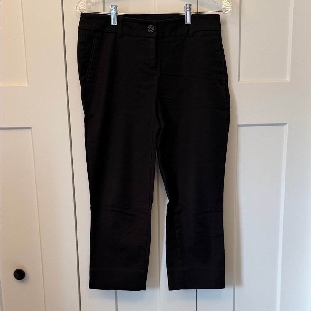 Hilary Radley Black Capri Pants